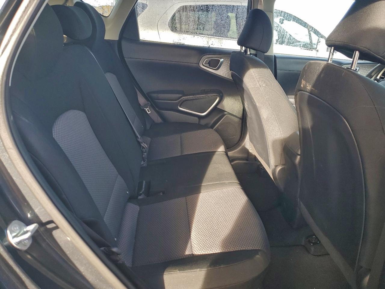 2025 KIA SOUL LX photo 10