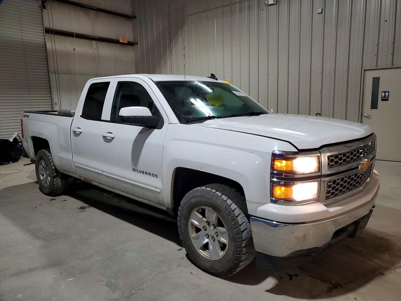 2015 CHEVROLET SILVERADO K1500 LT photo 4