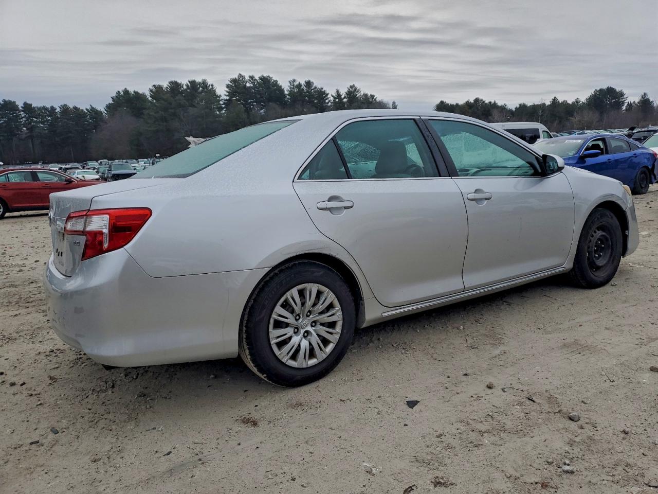 2012 TOYOTA CAMRY BASE photo 3