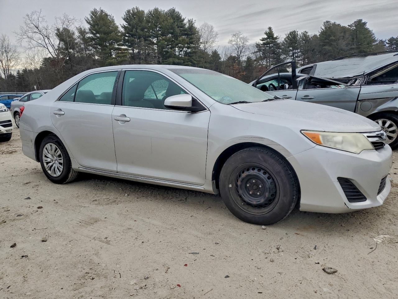 2012 TOYOTA CAMRY BASE photo 4