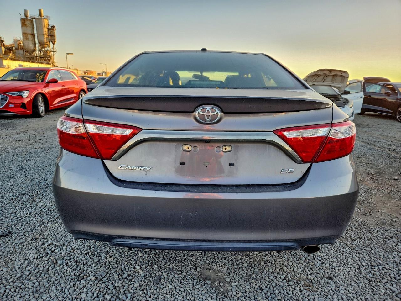 2017 TOYOTA CAMRY LE photo 6