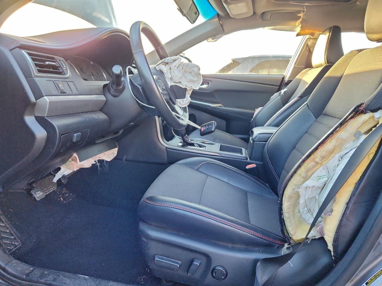 2017 TOYOTA CAMRY LE photo 7