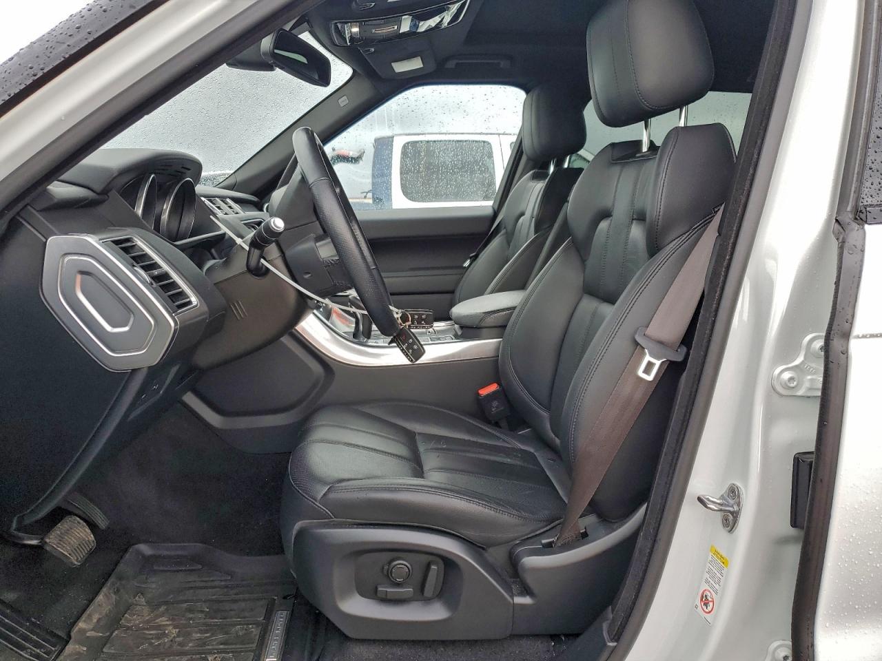 2016 LAND ROVER RANGE ROVER SPORT SE photo 7