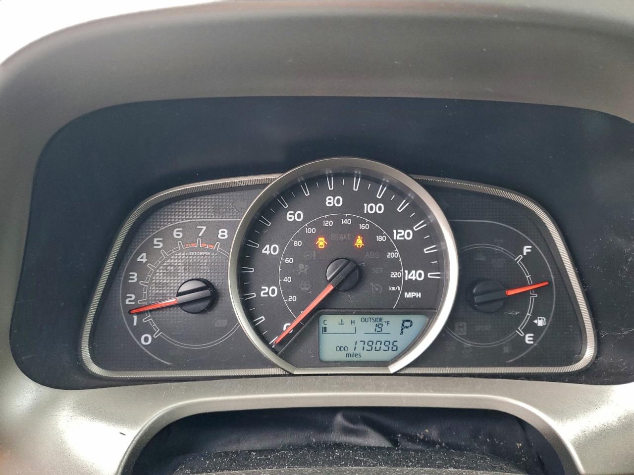 2014 TOYOTA RAV4 LE photo 17