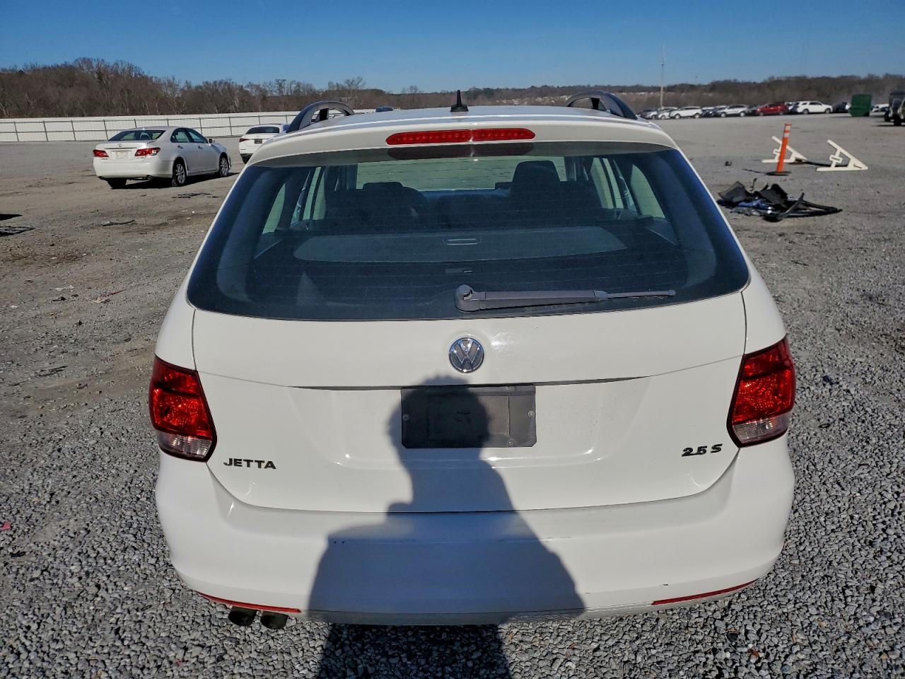 2011 VOLKSWAGEN JETTA S photo 11