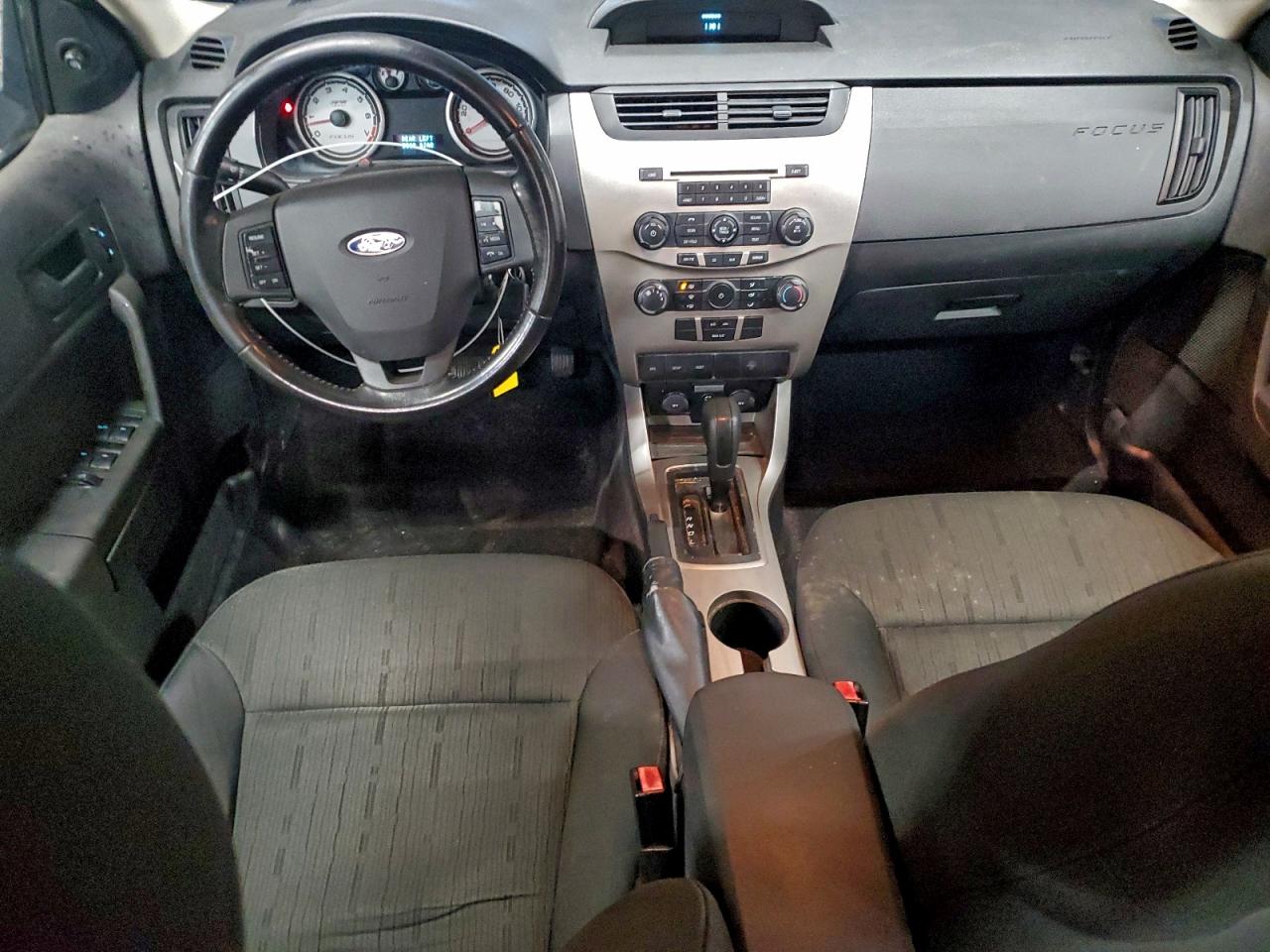 2008 FORD FOCUS SE photo 15