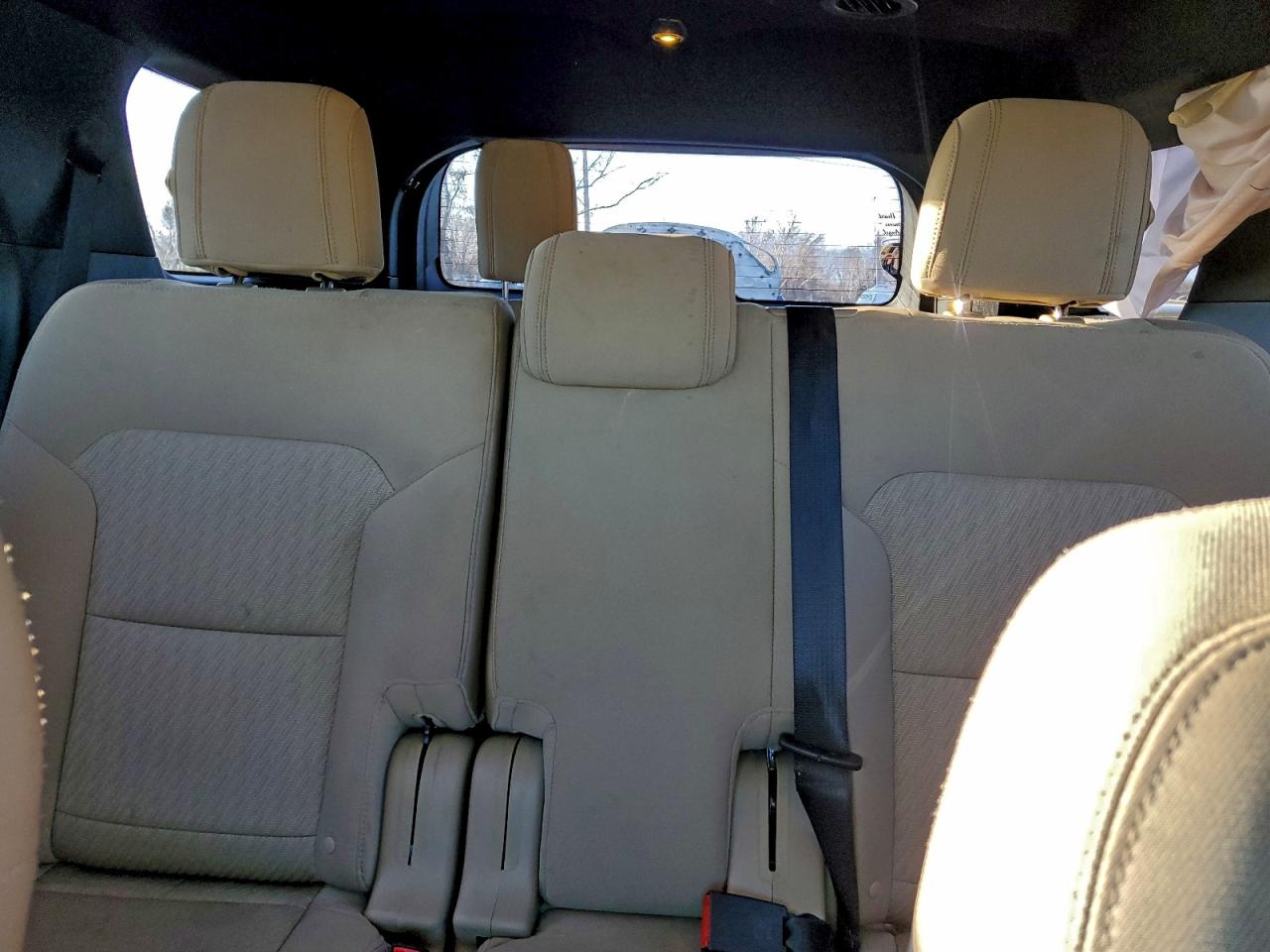 2016 FORD EXPLORER photo 28