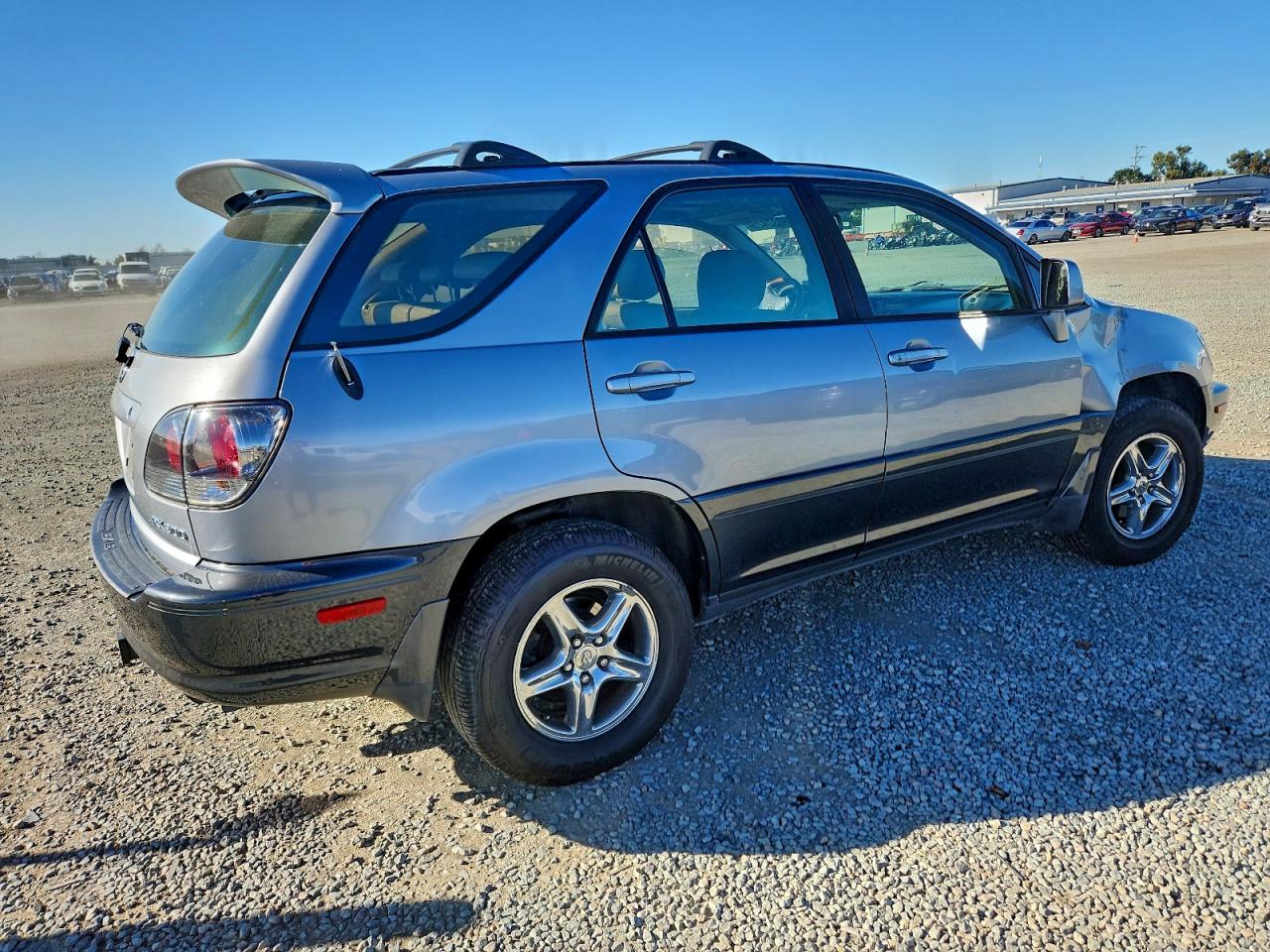 2002 LEXUS RX 300 photo 3