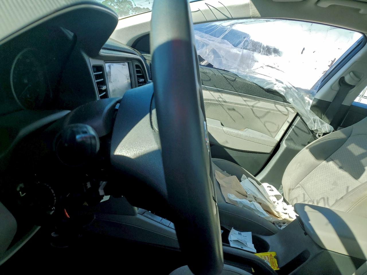 2020 HYUNDAI ELANTRA SEL photo 9