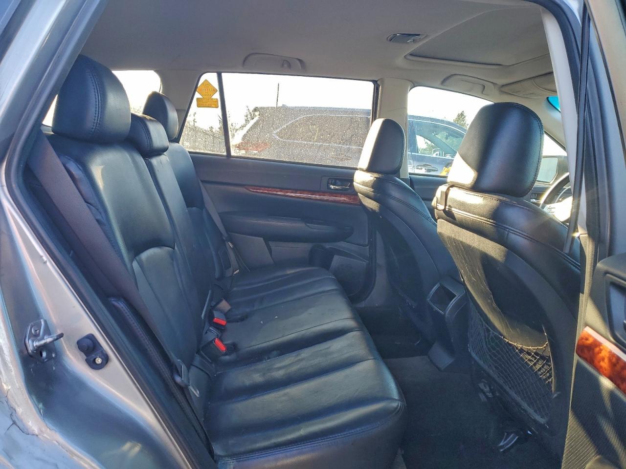 2011 SUBARU OUTBACK 2.5I LIMITED photo 10