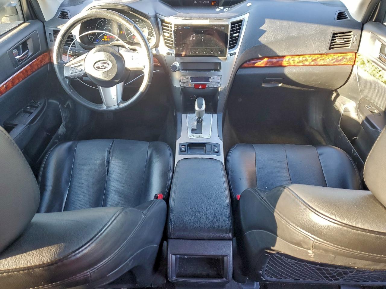 2011 SUBARU OUTBACK 2.5I LIMITED photo 8