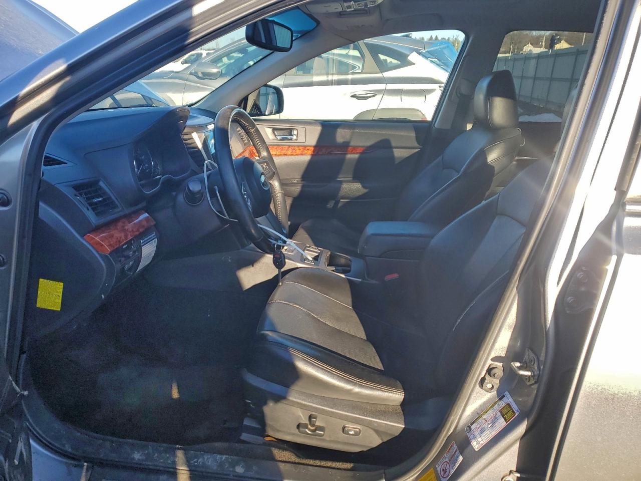 2011 SUBARU OUTBACK 2.5I LIMITED photo 7