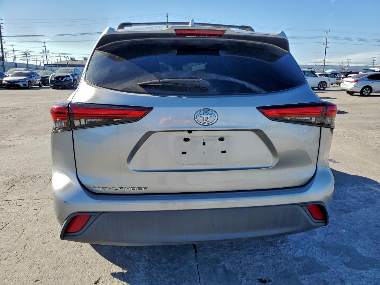 2021 TOYOTA HIGHLANDER L photo 6