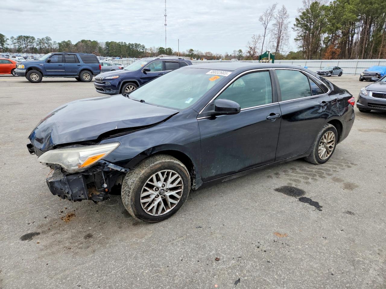 2016 TOYOTA CAMRY