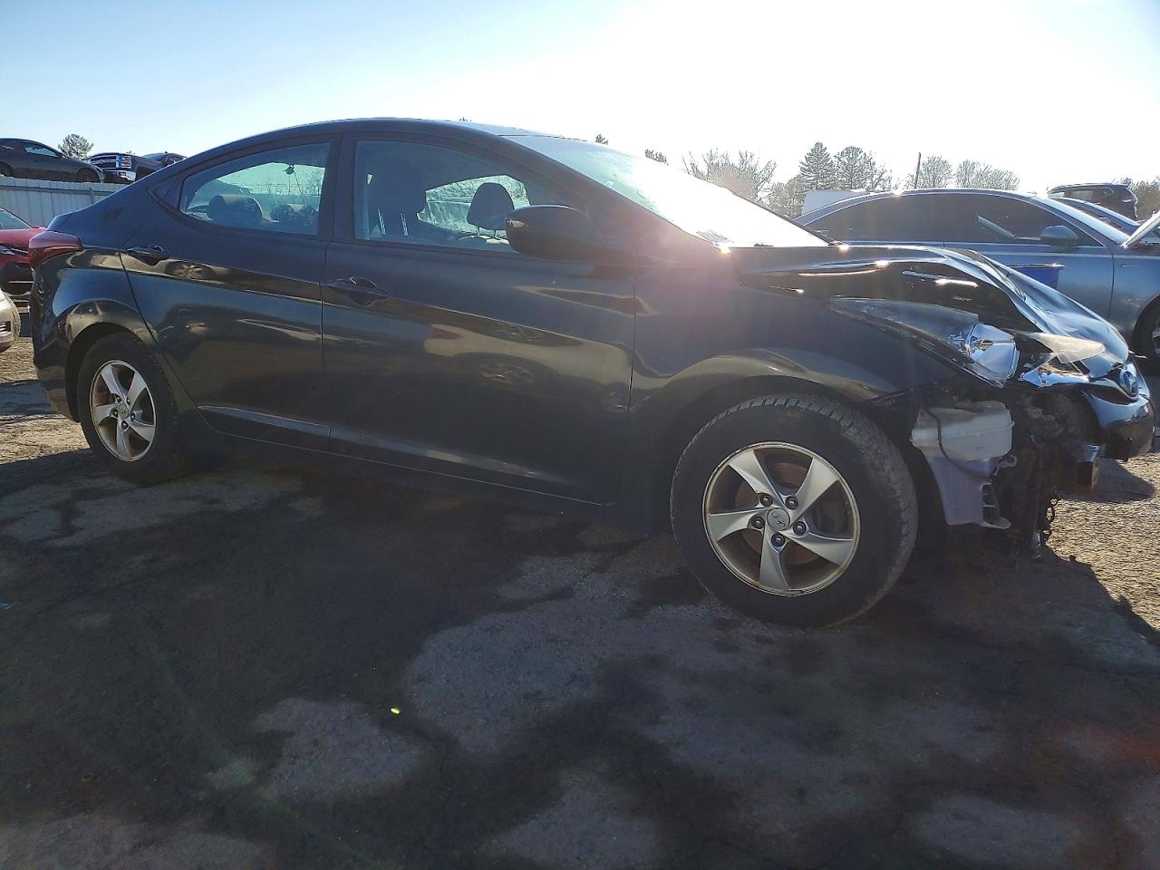 2015 HYUNDAI ELANTRA SE photo 4