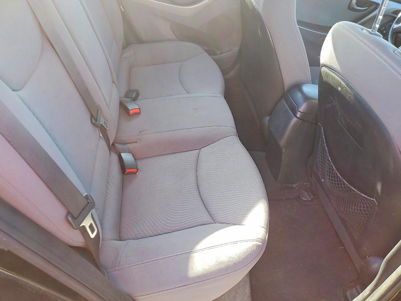 2015 HYUNDAI ELANTRA SE photo 10
