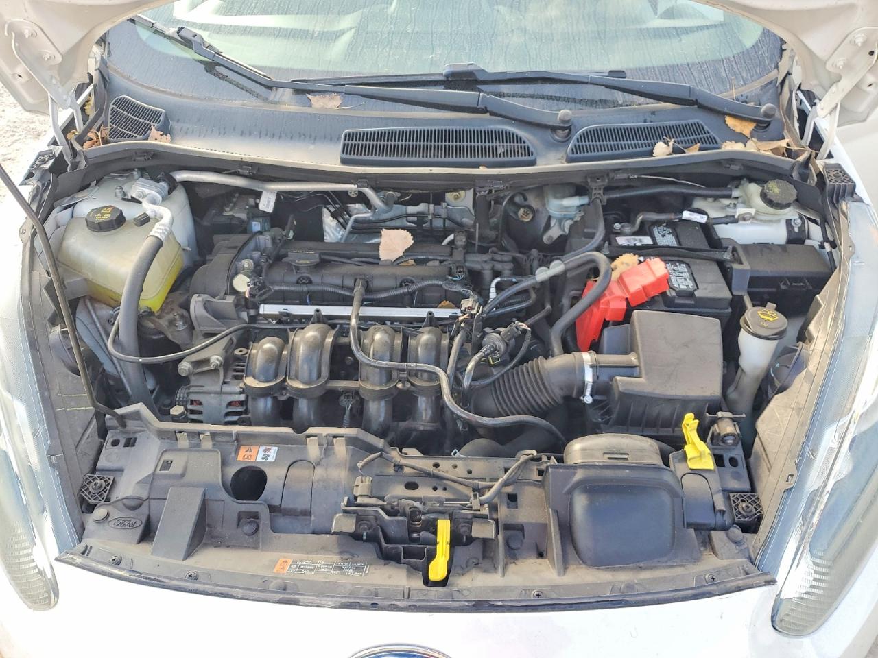 2016 FORD FIESTA SE photo 11