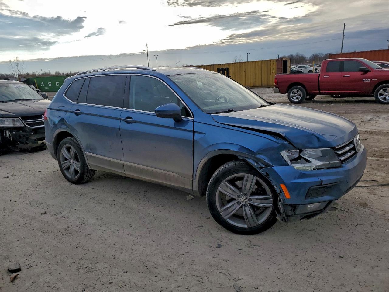 2020 VOLKSWAGEN TIGUAN SE photo 4