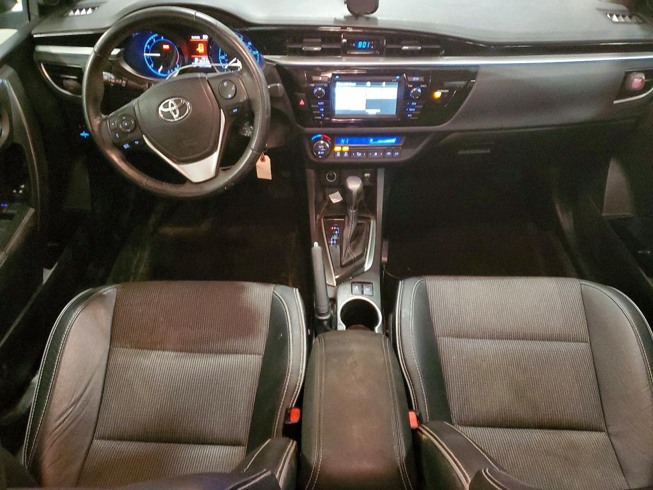 2015 TOYOTA COROLLA L photo 8