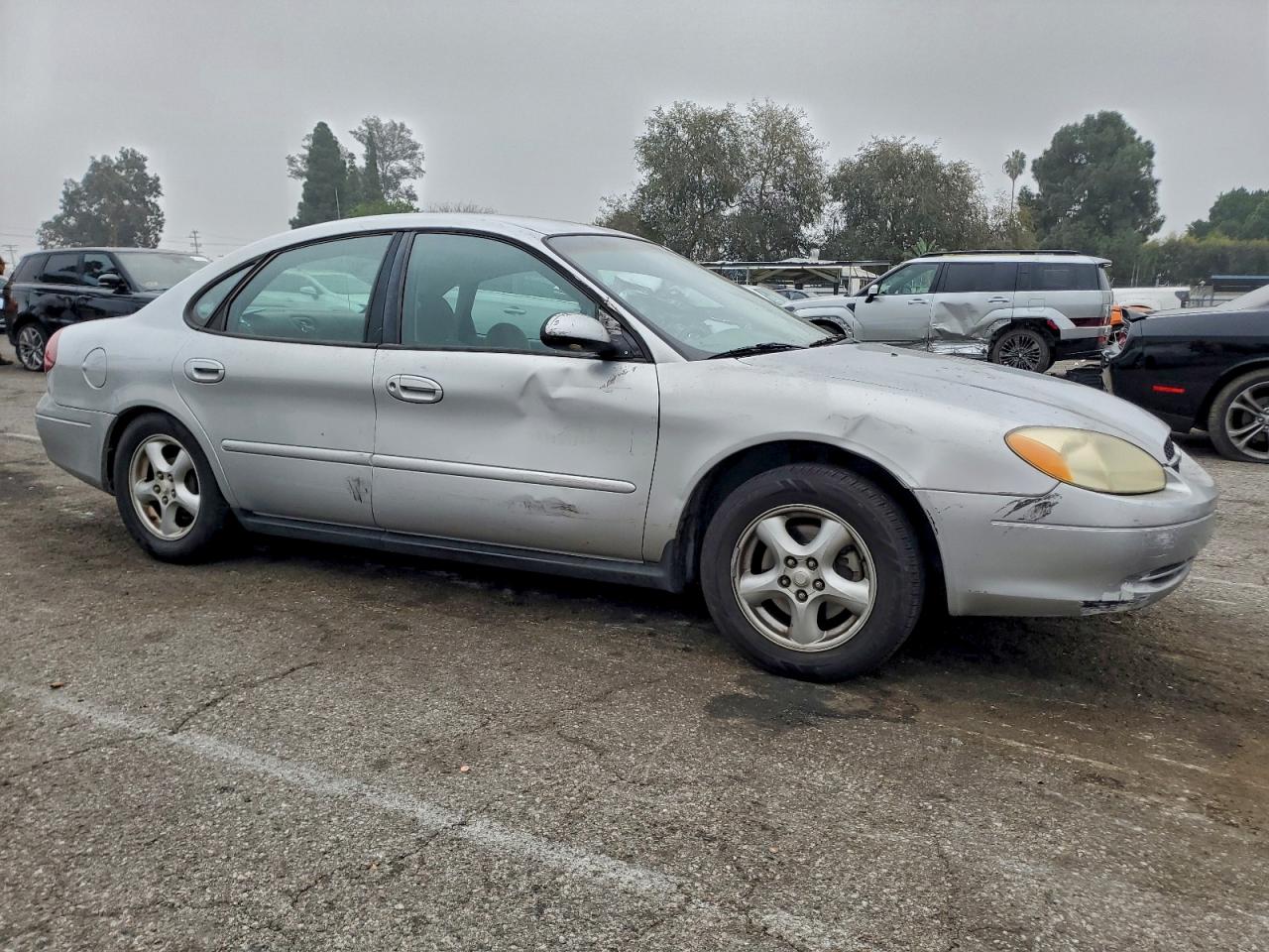 2003 FORD TAURUS SES photo 4