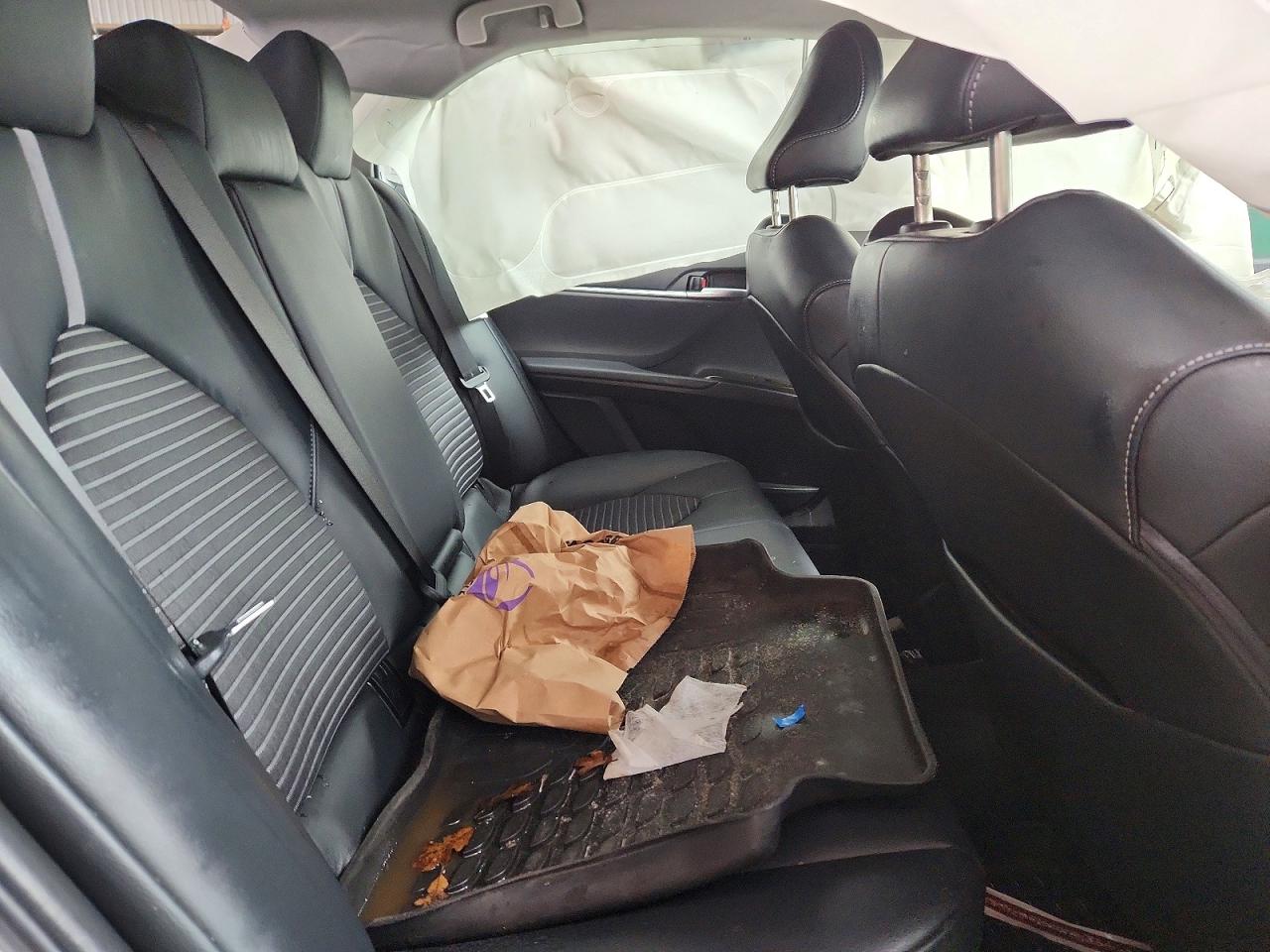2022 TOYOTA CAMRY SE photo 10
