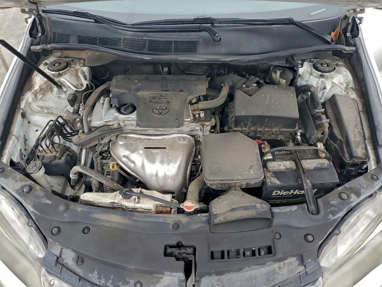 2016 TOYOTA CAMRY SE photo 21