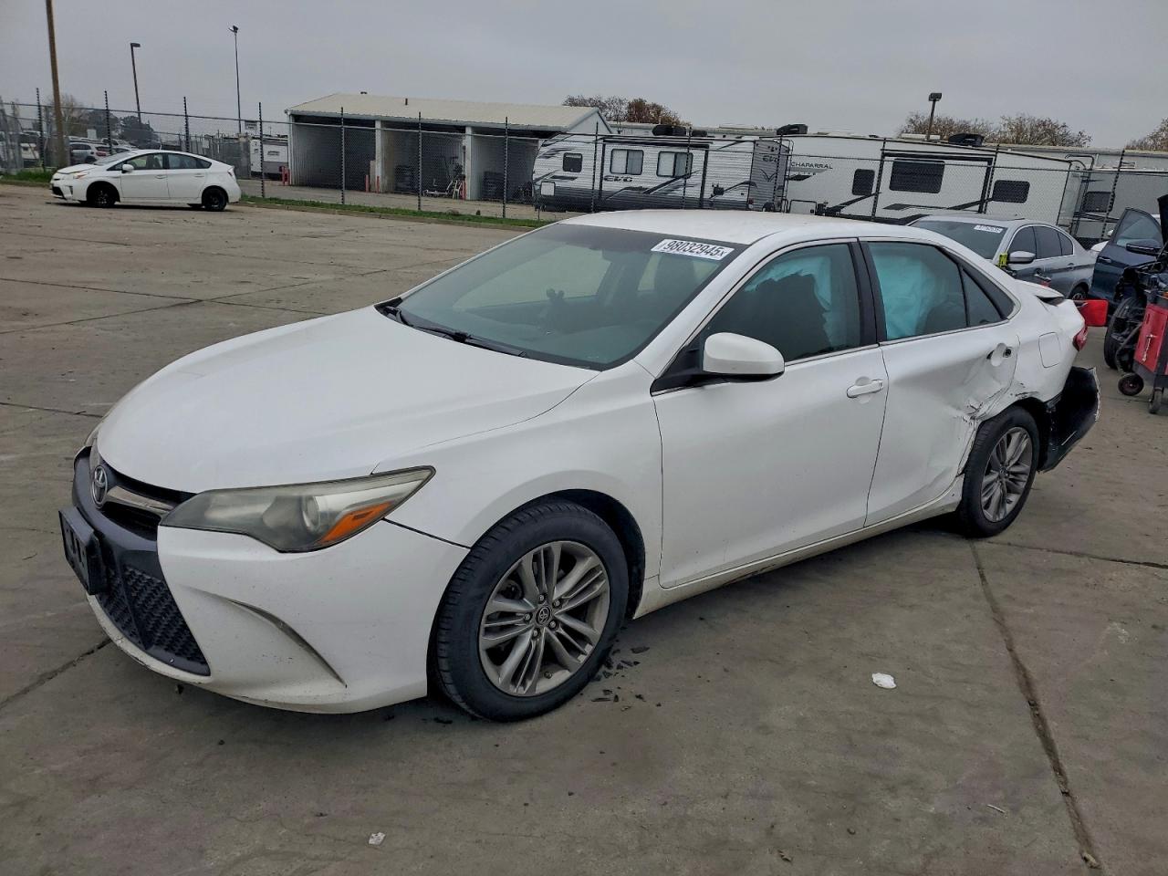 2016 TOYOTA CAMRY