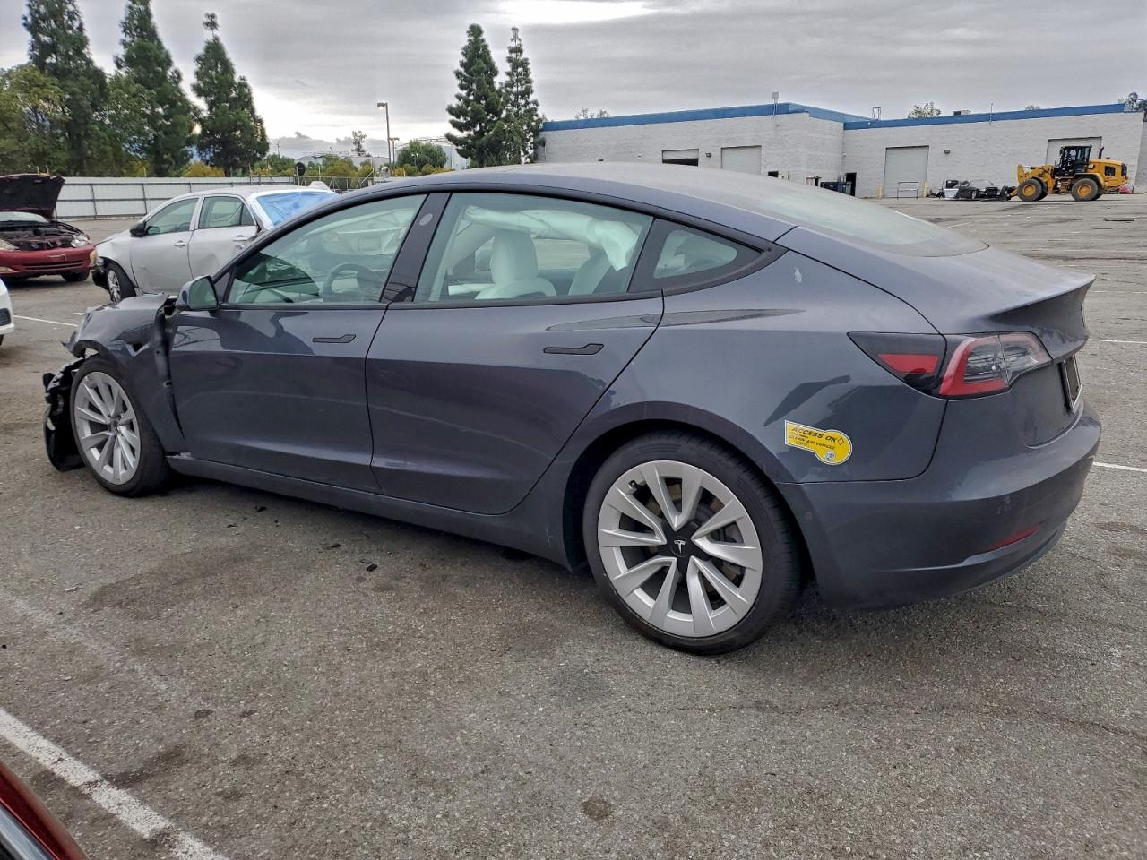 2022 TESLA MODEL 3 photo 2