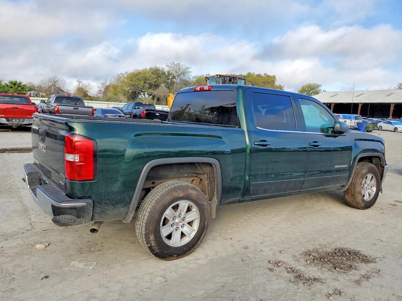 2015 GMC SIERRA C1500 SLE photo 3