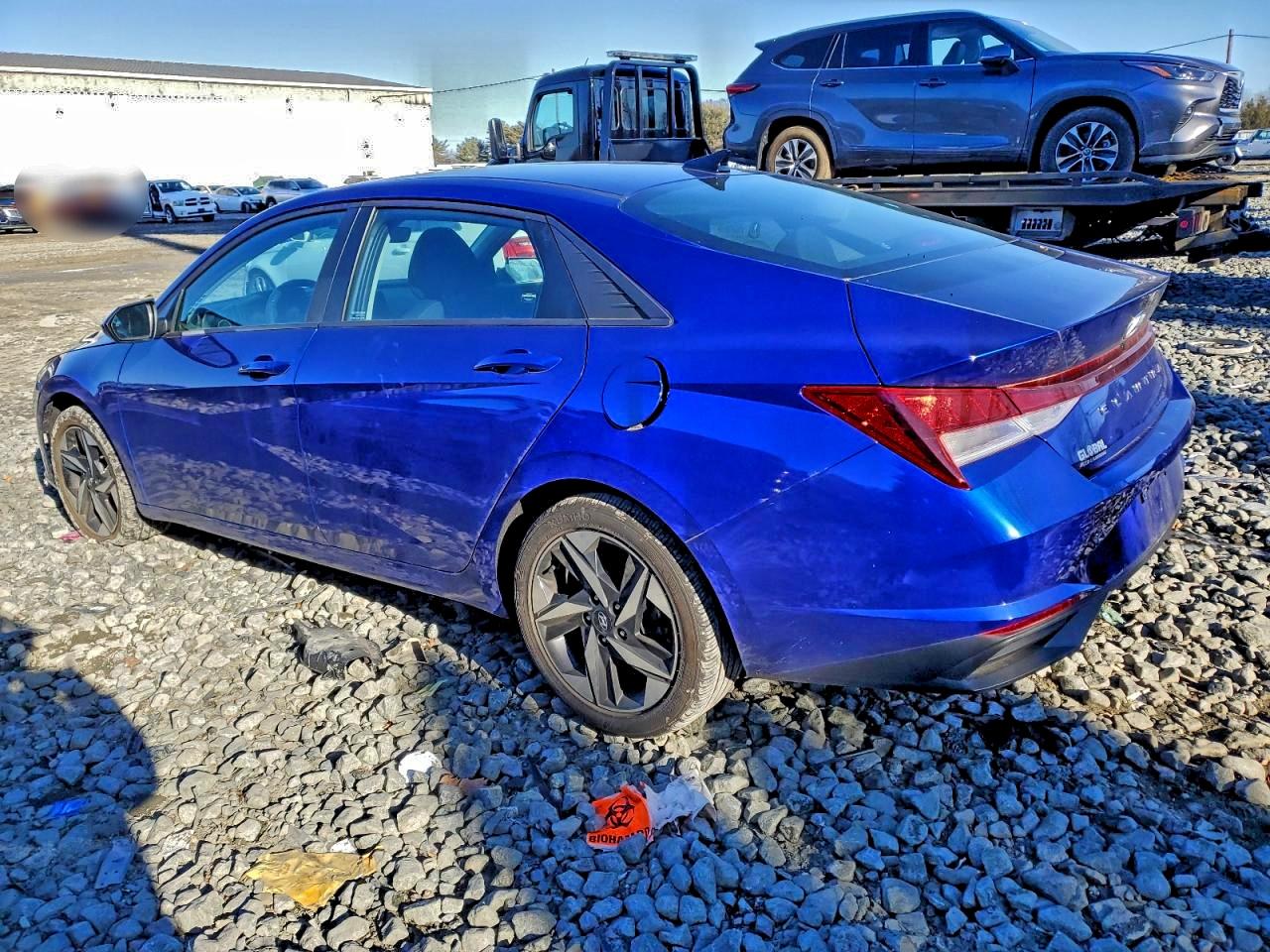 2023 HYUNDAI ELANTRA SEL photo 2