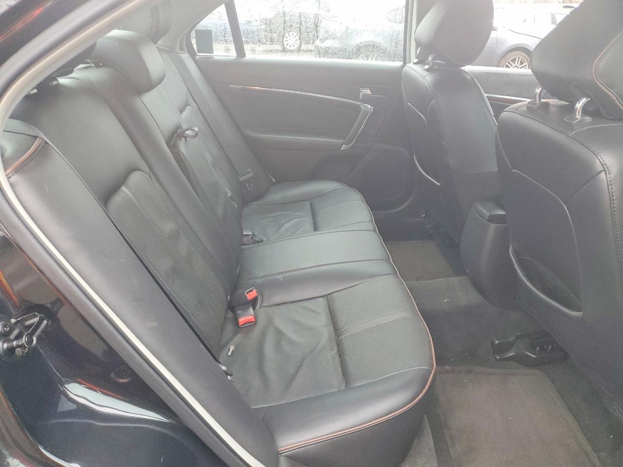 2011 LINCOLN MKZ photo 10