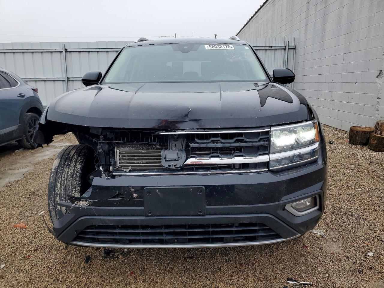 2018 VOLKSWAGEN ATLAS SEL PREMIUM photo 5