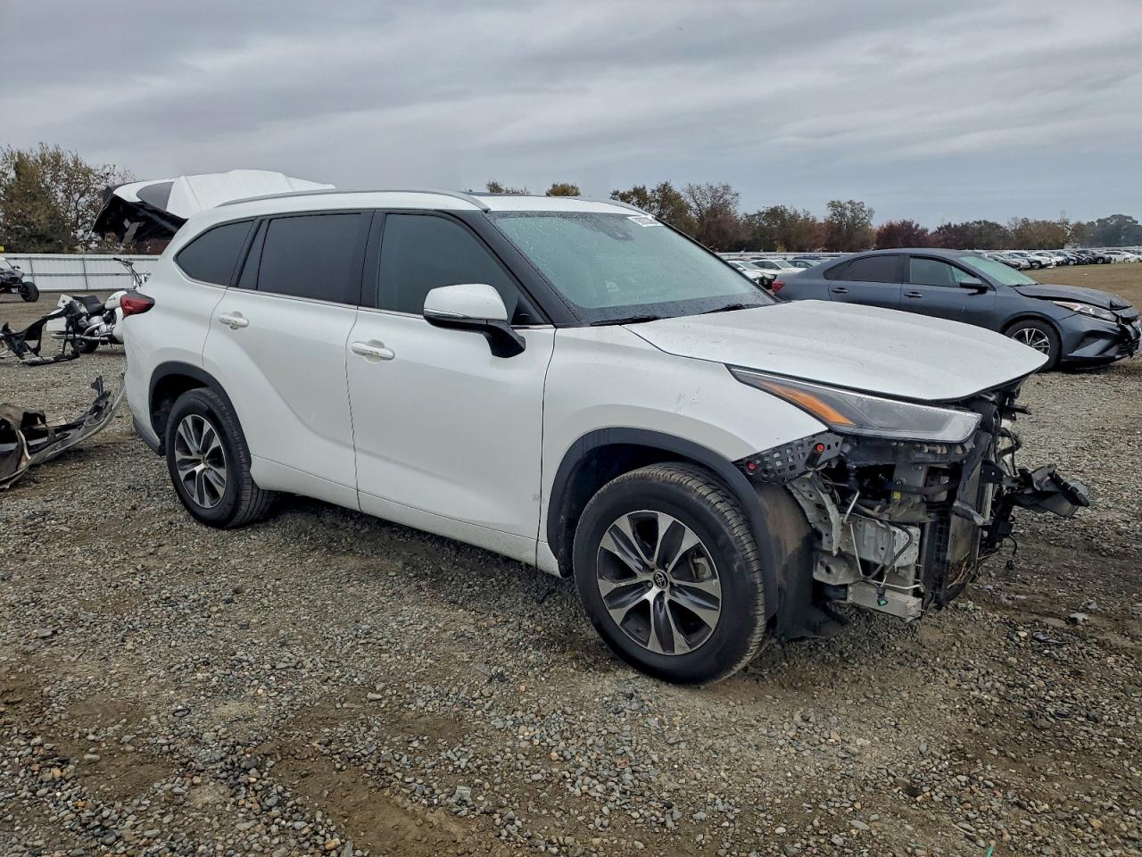 2022 TOYOTA HIGHLANDER HYBRID XLE photo 7