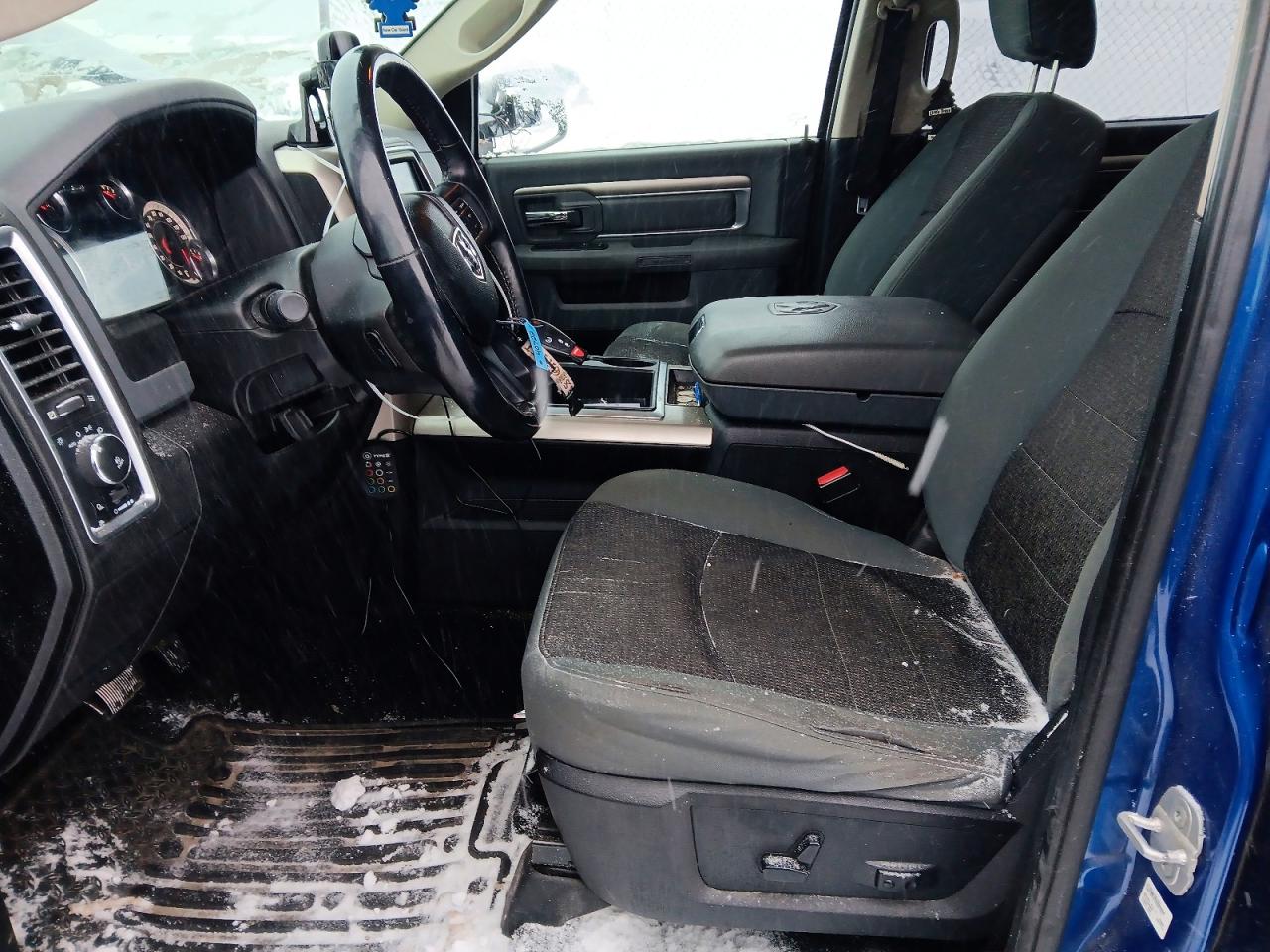 2014 RAM 1500 SLT photo 7