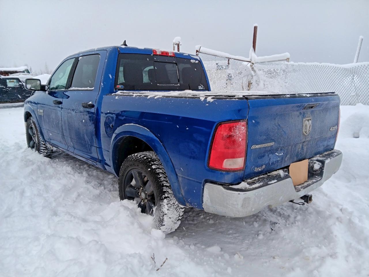 2014 RAM 1500 SLT photo 2