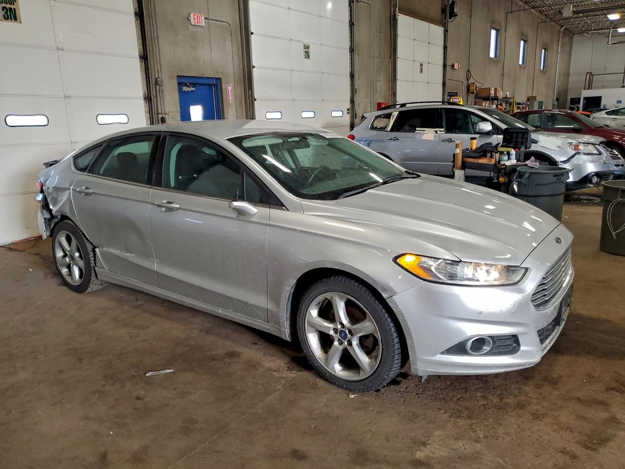 2014 FORD FUSION SE photo 4