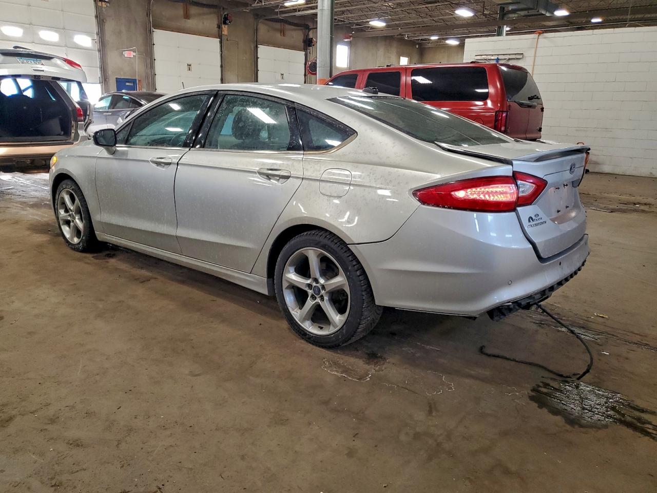 2014 FORD FUSION SE photo 2