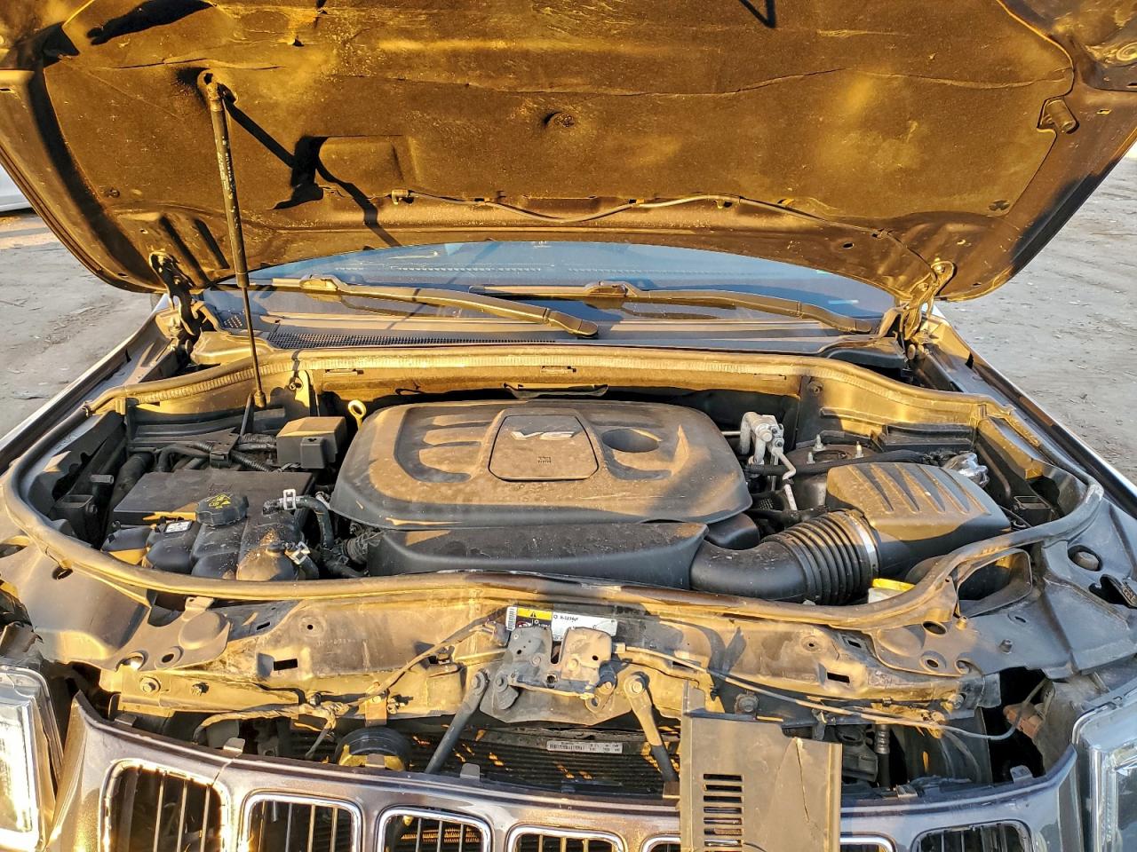 2016 JEEP GRAND CHEROKEE LIMITED photo 12