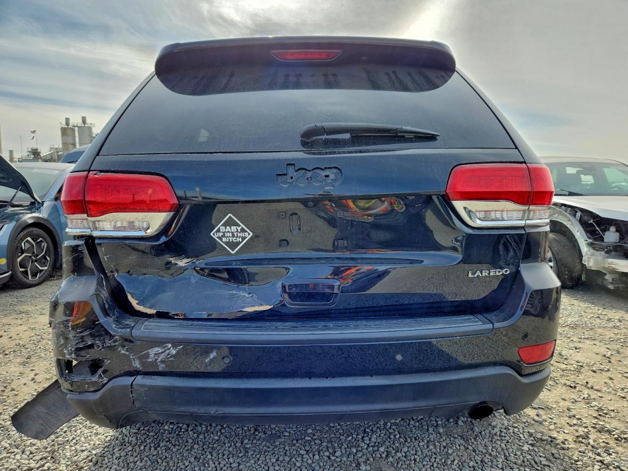 2019 JEEP GRAND CHEROKEE LAREDO photo 16