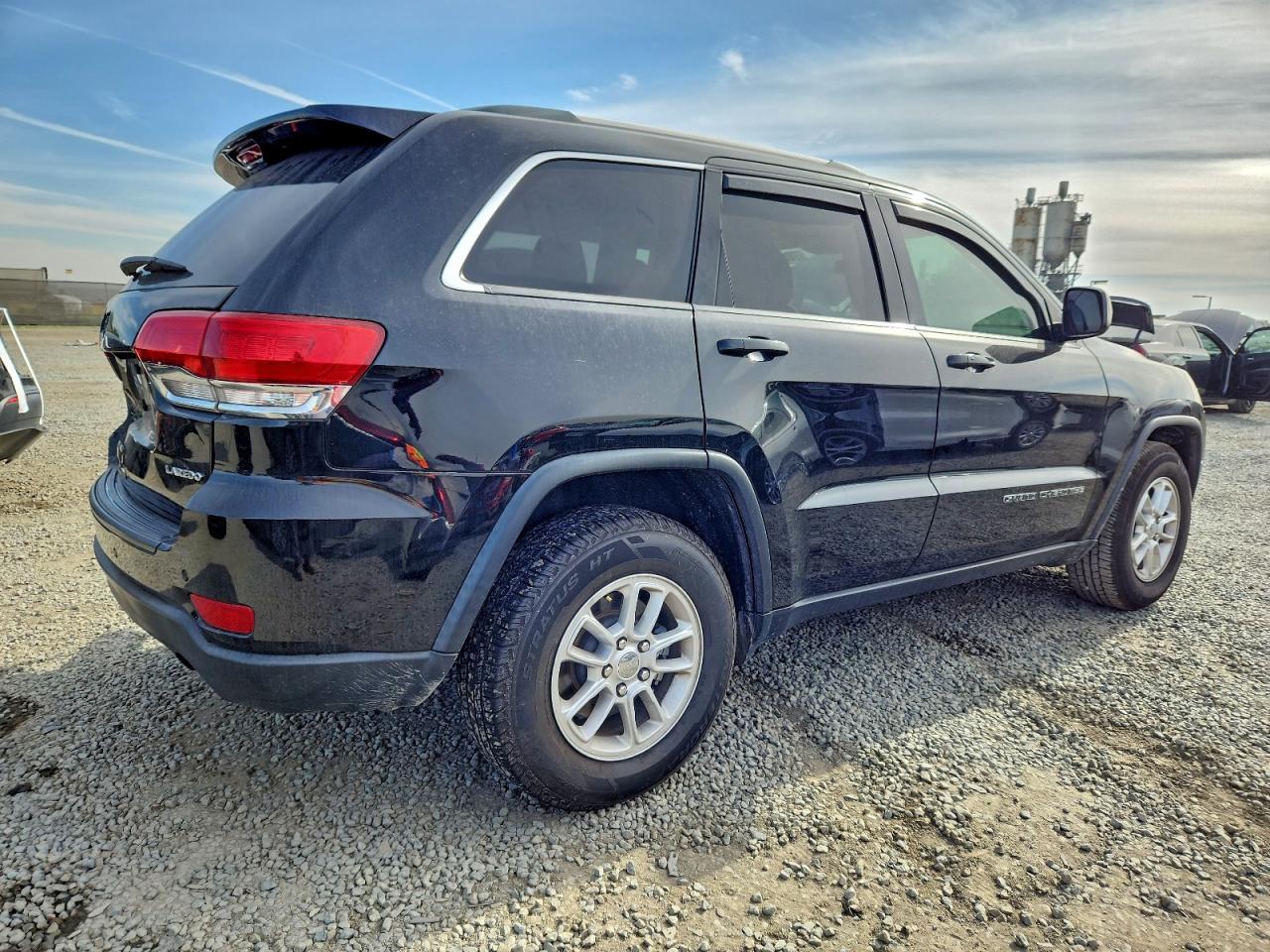 2019 JEEP GRAND CHEROKEE LAREDO photo 7