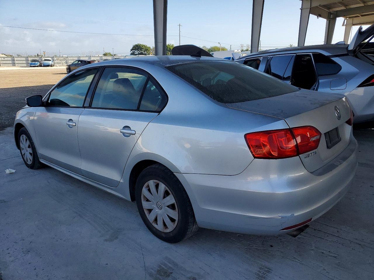 2014 VOLKSWAGEN JETTA SE photo 2