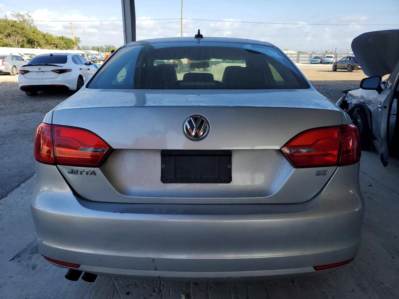 2014 VOLKSWAGEN JETTA SE photo 6