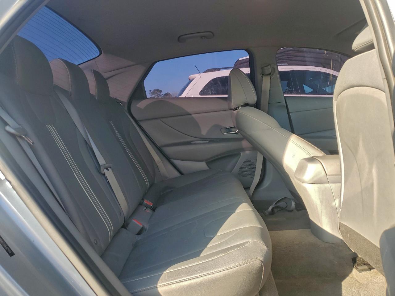 2021 HYUNDAI ELANTRA SEL photo 10