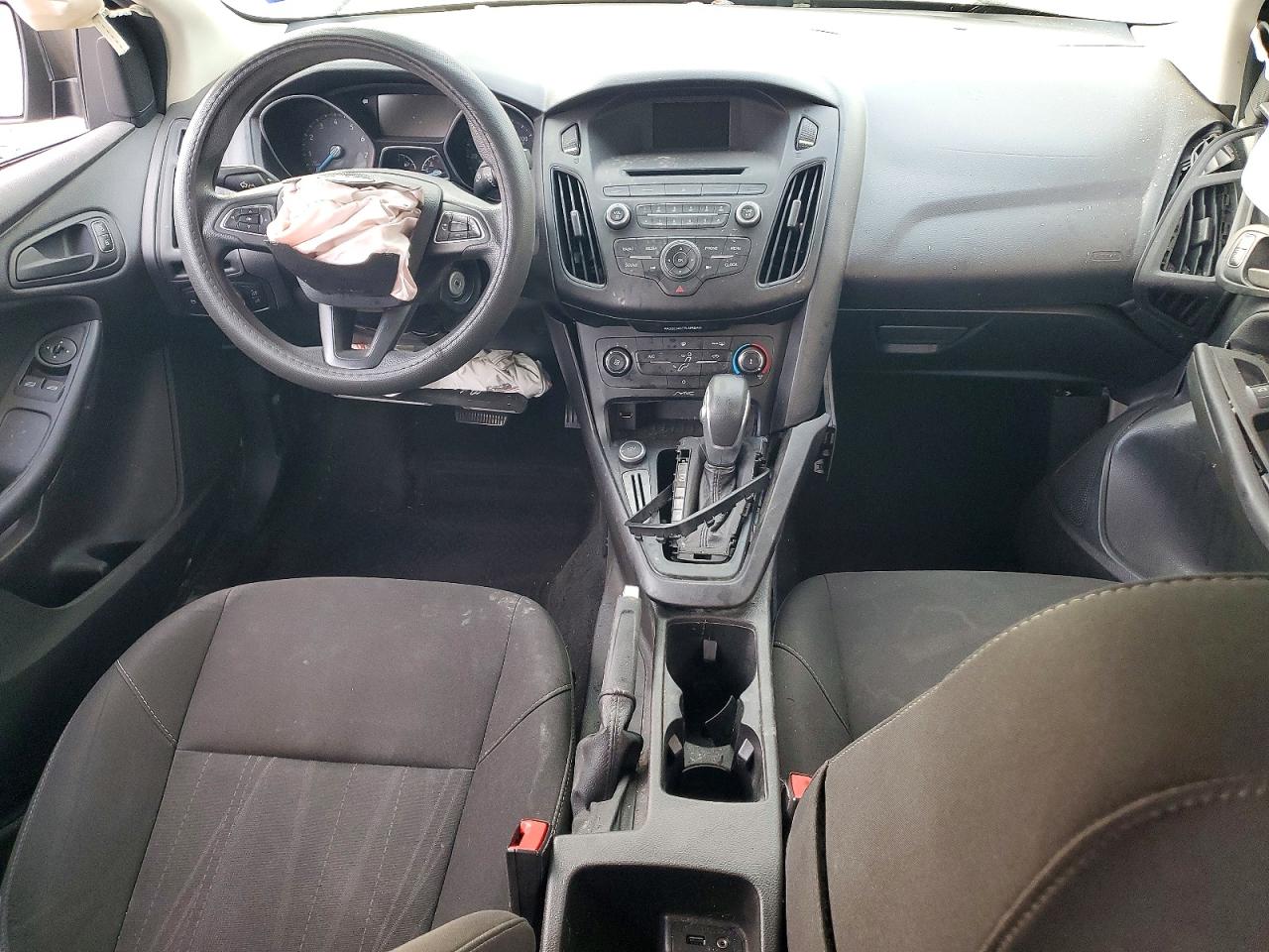 2017 FORD FOCUS S photo 8