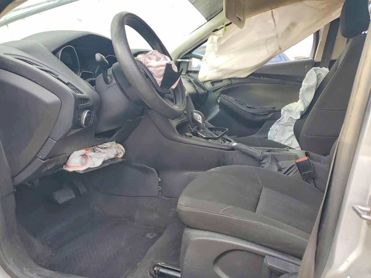 2017 FORD FOCUS S photo 7