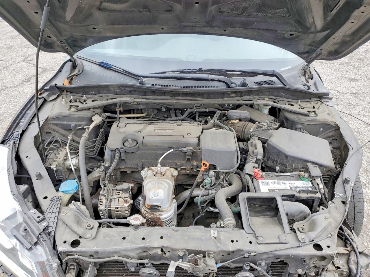2017 HONDA ACCORD photo 11