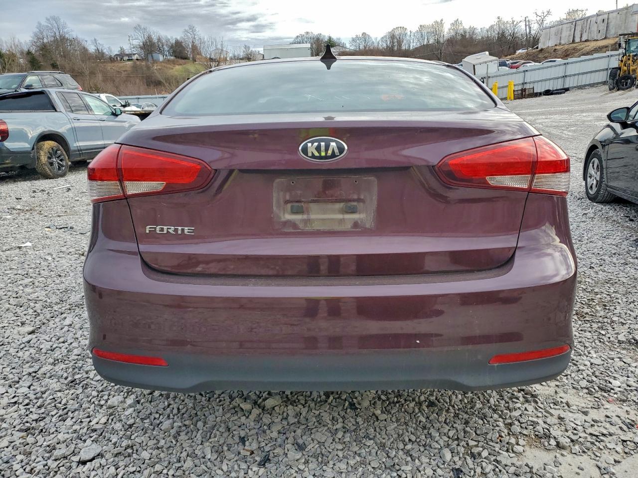 2017 KIA FORTE LX photo 6