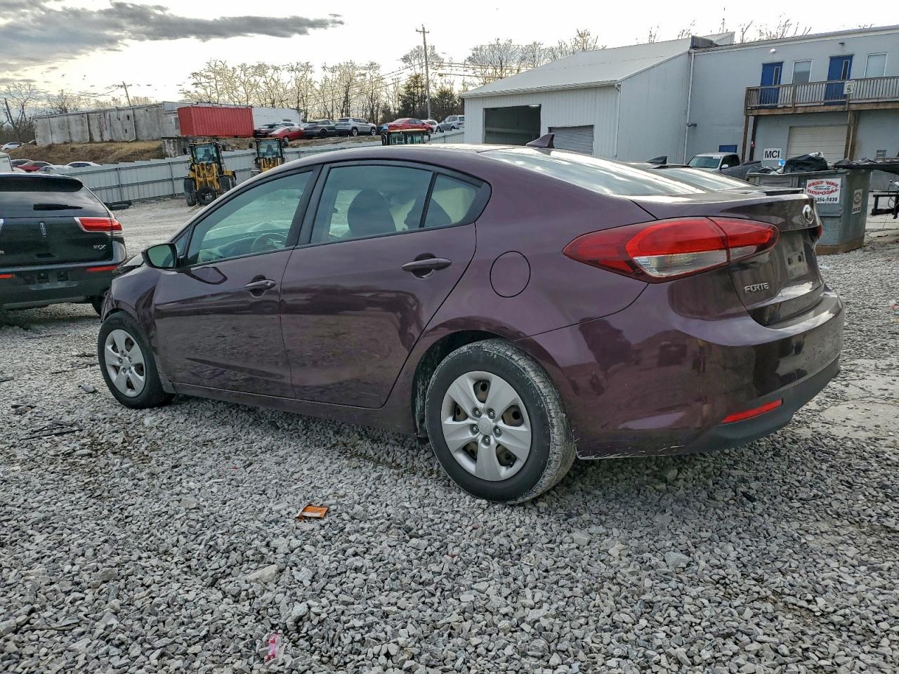 2017 KIA FORTE LX photo 2