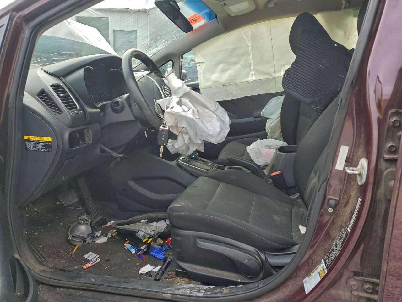 2017 KIA FORTE LX photo 7