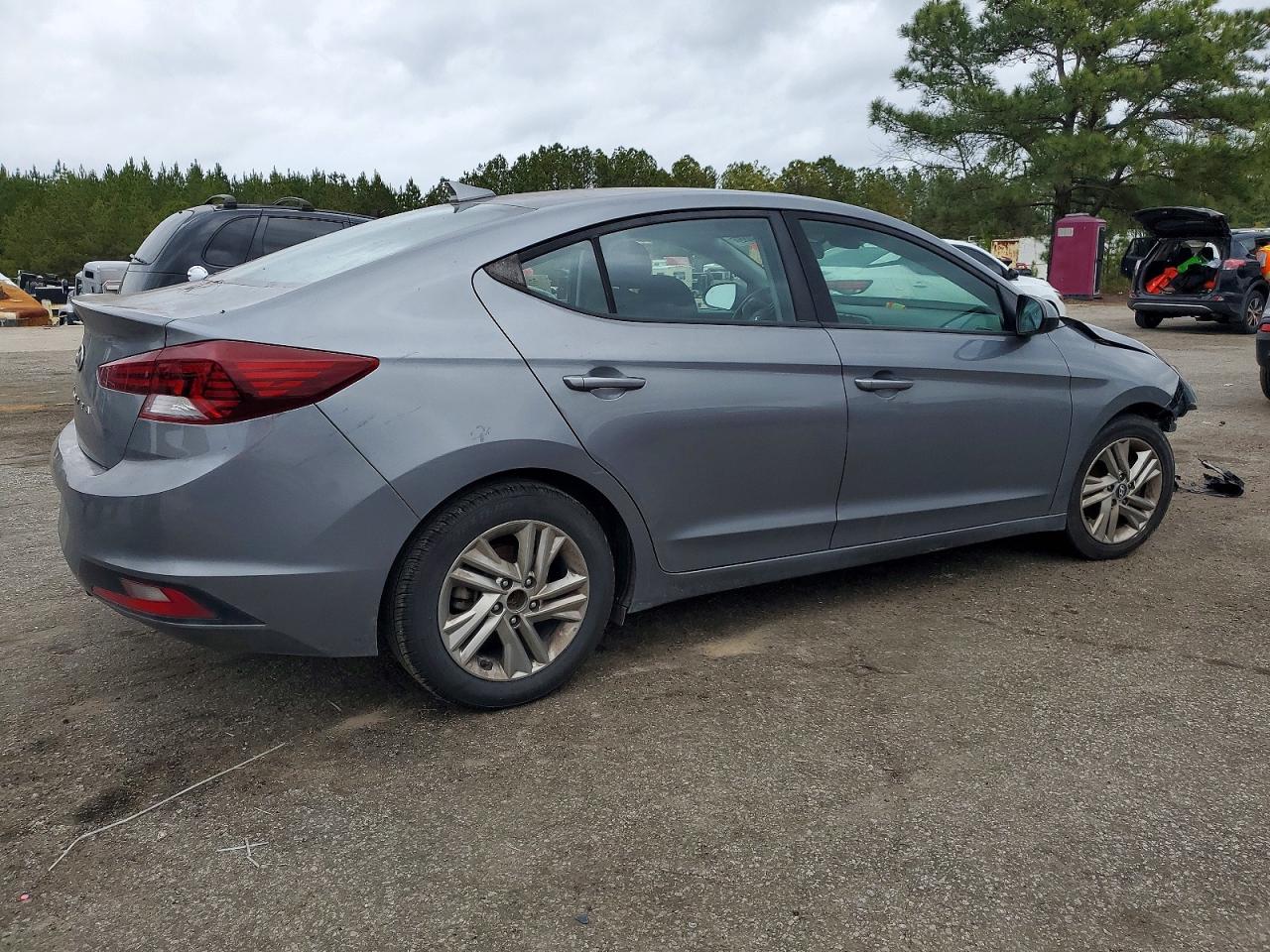 2019 HYUNDAI ELANTRA SEL photo 7